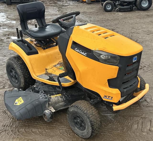 Image of Cub Cadet XT1 LT50 equipment image 2