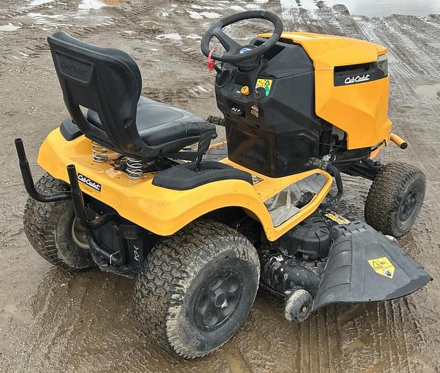 Image of Cub Cadet XT1 LT50 equipment image 4