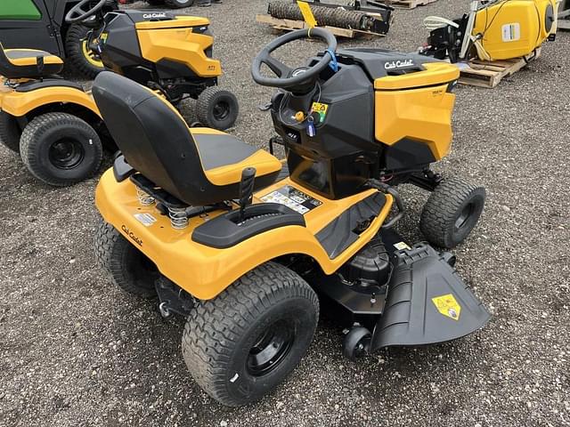Image of Cub Cadet XT1 LT50 equipment image 2