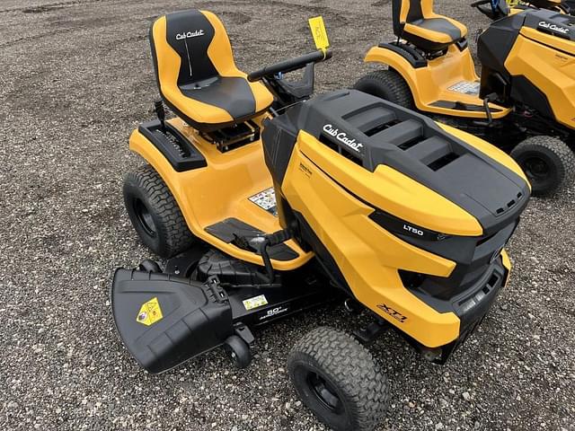 Image of Cub Cadet XT1 LT50 equipment image 3