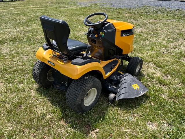Image of Cub Cadet XT1 LT50 equipment image 4