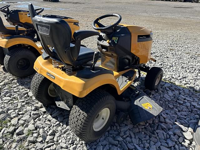 Image of Cub Cadet XT1 equipment image 2