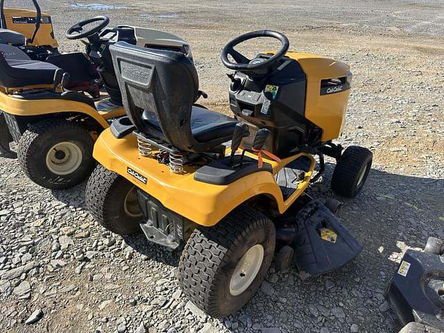 Image of Cub Cadet XT1 equipment image 2