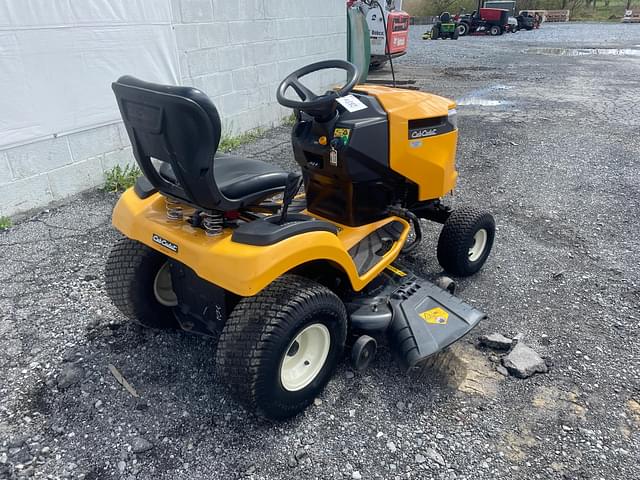 Image of Cub Cadet XT2 equipment image 3