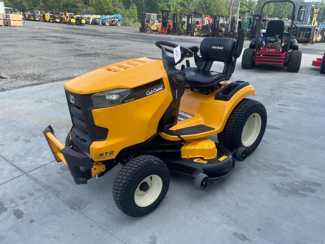 Image of Cub Cadet XT2 equipment image 1