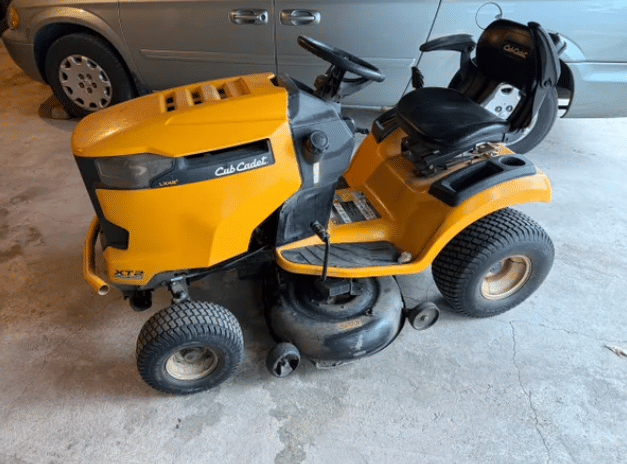Image of Cub Cadet XT2 Primary Image