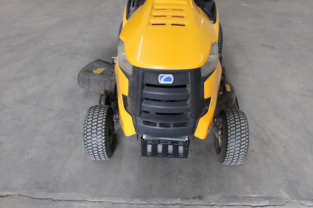 Image of Cub Cadet XT2 equipment image 3