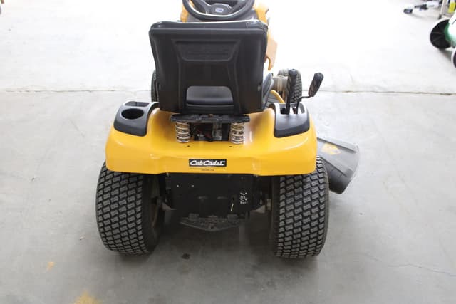 Image of Cub Cadet XT2 equipment image 1