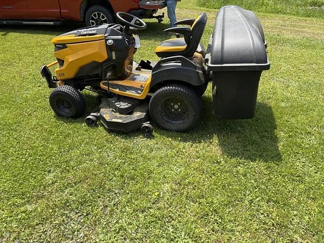 Image of Cub Cadet XT2 GX54D equipment image 1