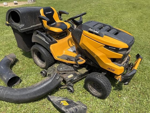 Image of Cub Cadet XT2 GX54D equipment image 2