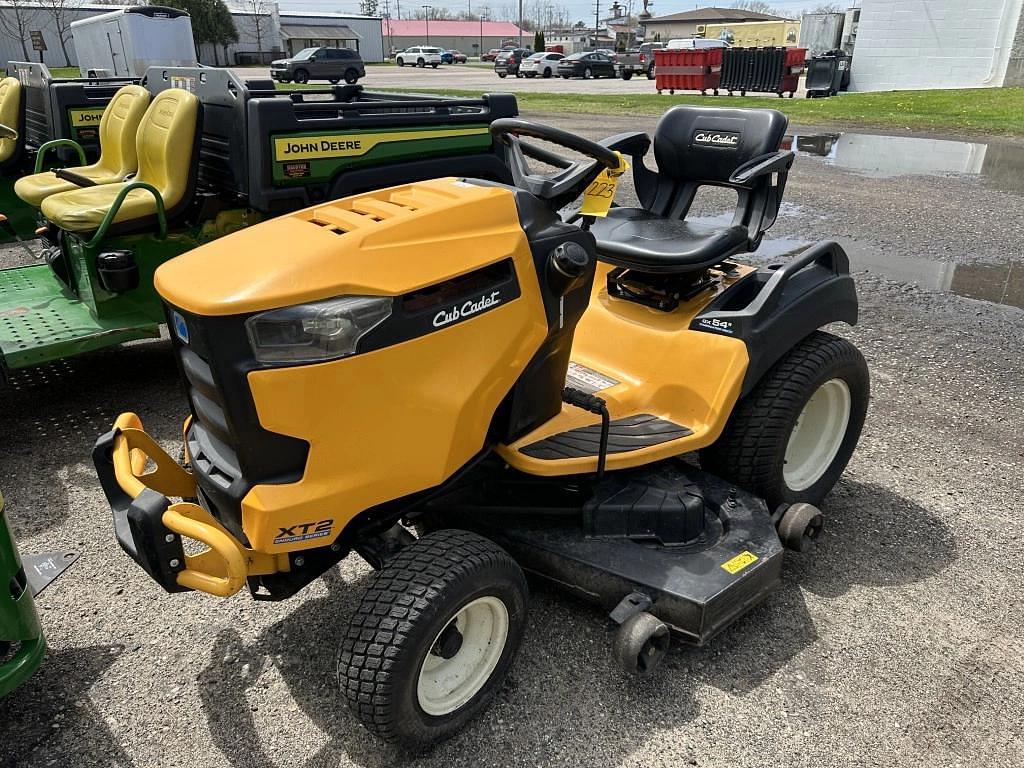 Image of Cub Cadet XT2 Primary image