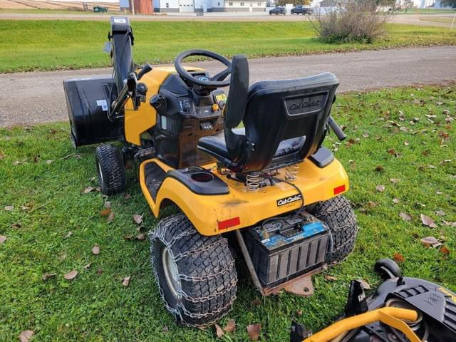 Image of Cub Cadet XT2 equipment image 2