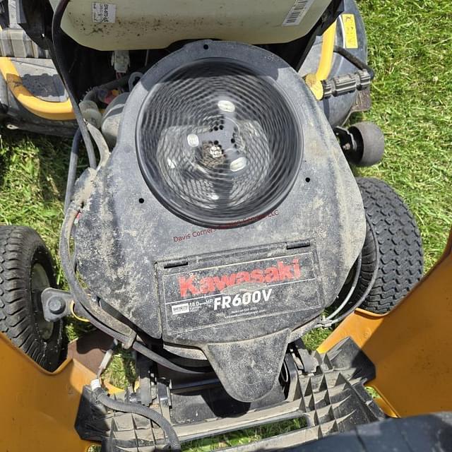 Image of Cub Cadet XT2 equipment image 4