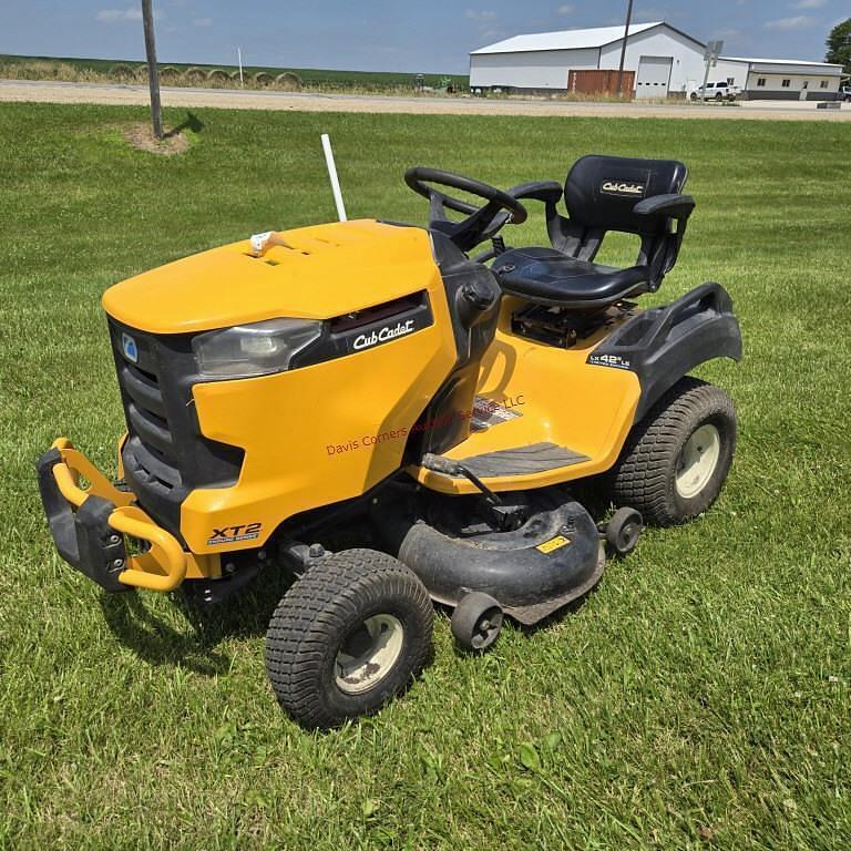 Image of Cub Cadet XT2 Primary image