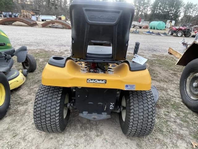 Image of Cub Cadet XT2 equipment image 4