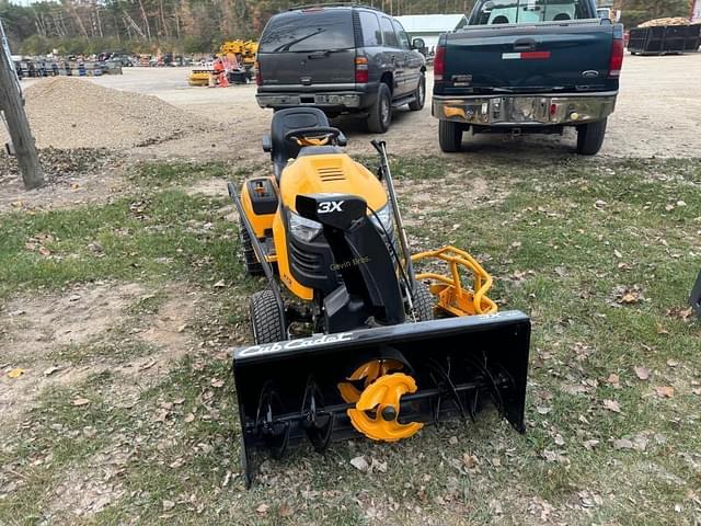 Image of Cub Cadet XT3 equipment image 2