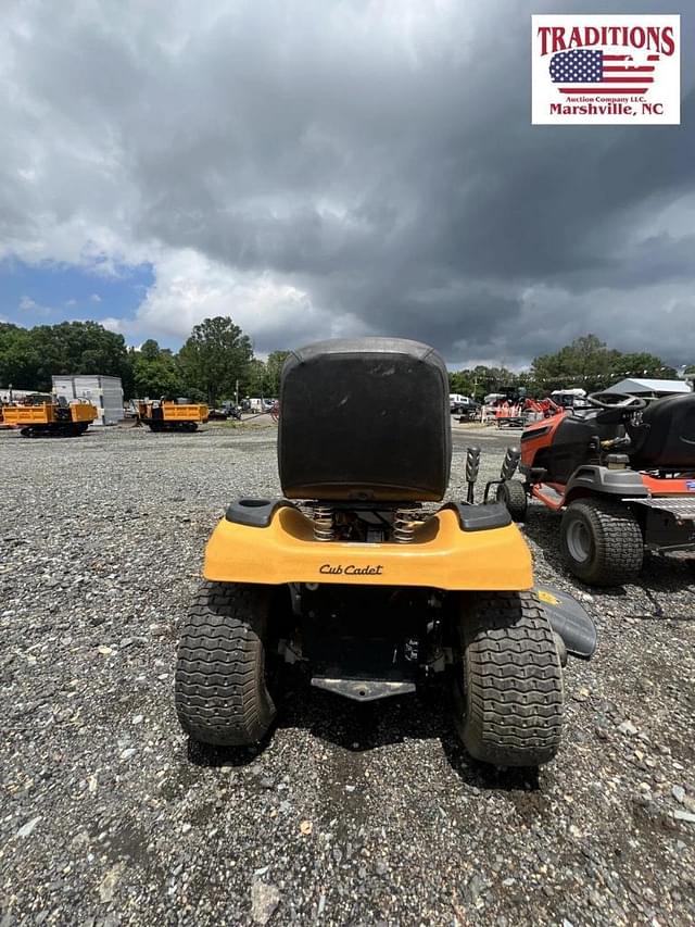 Image of Cub Cadet XT1 equipment image 2