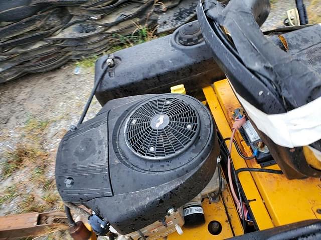 Image of Cub Cadet Z-Force equipment image 4