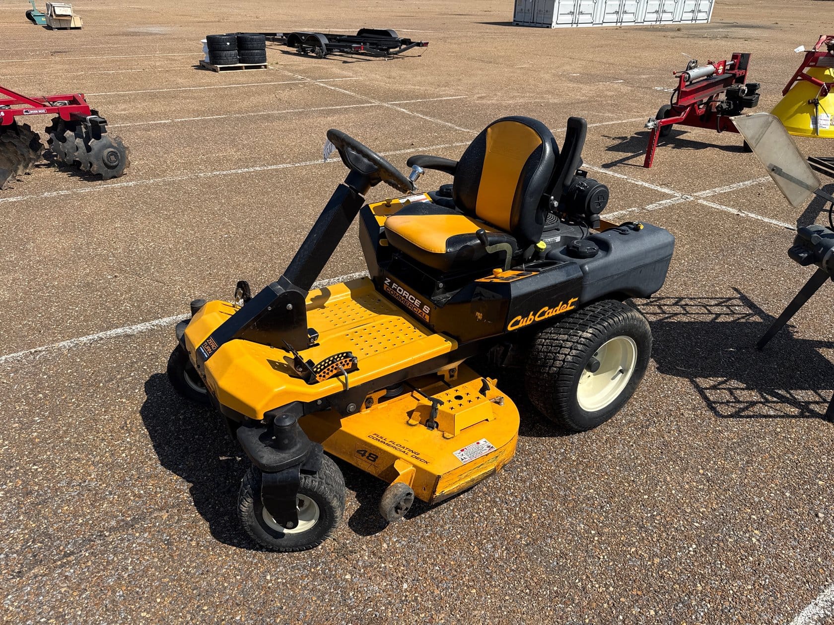 Cub Cadet Z Force S Equipment Image0