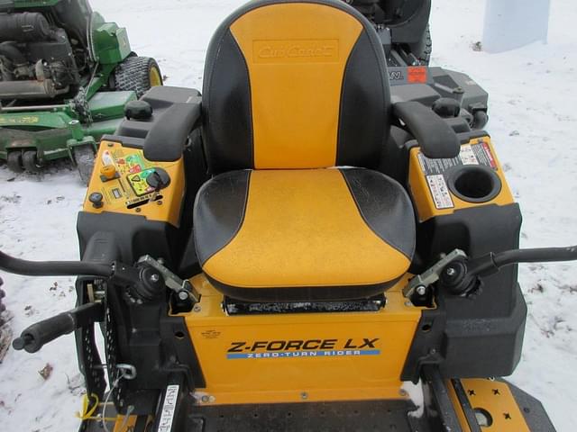 Image of Cub Cadet Z-Force LX equipment image 1