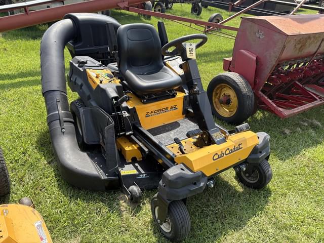 Image of Cub Cadet Z Force SZ equipment image 2