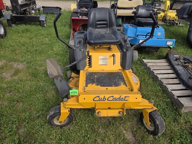 Image of Cub Cadet RZT equipment image 1