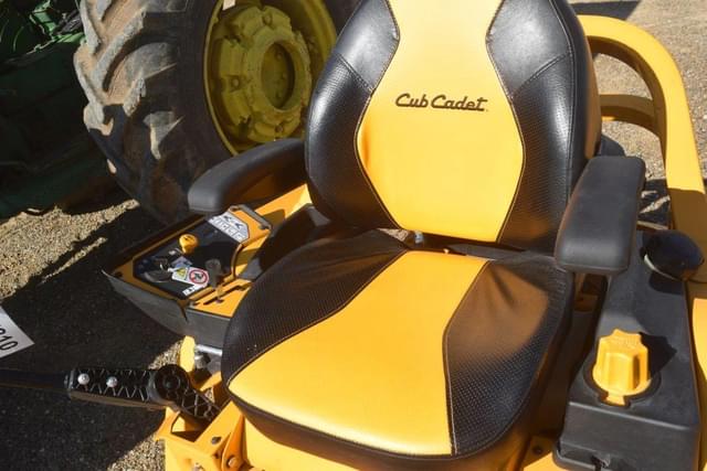 Image of Cub Cadet Ultima ZT1 equipment image 4