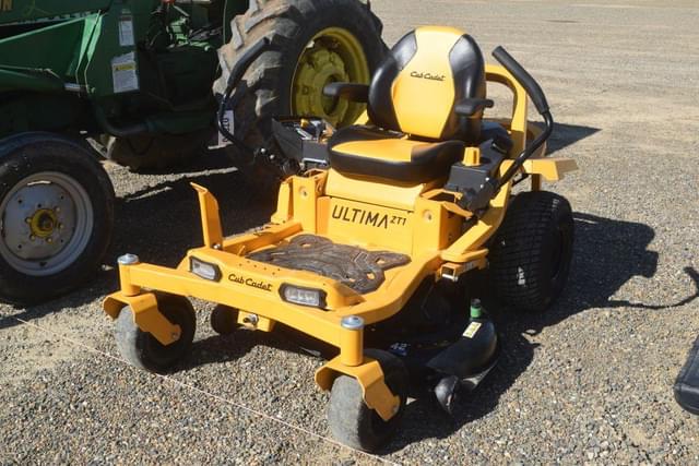 Image of Cub Cadet Ultima ZT1 equipment image 1