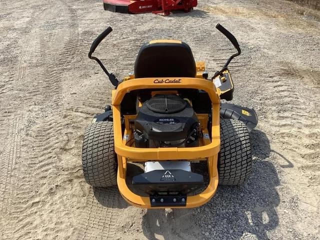 Image of Cub Cadet Ultima ZT1 equipment image 4
