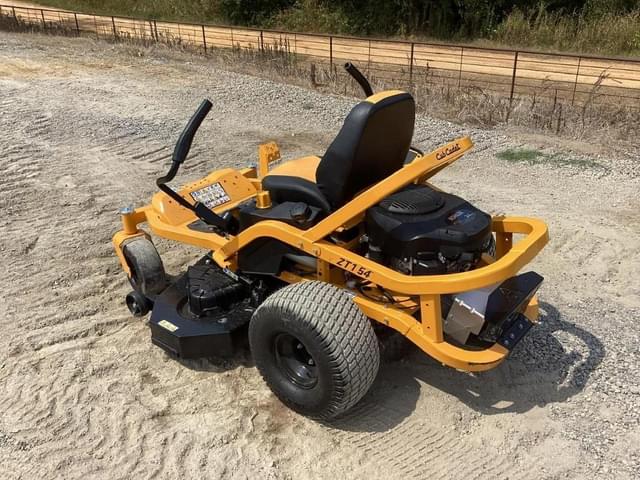Image of Cub Cadet Ultima ZT1 equipment image 2