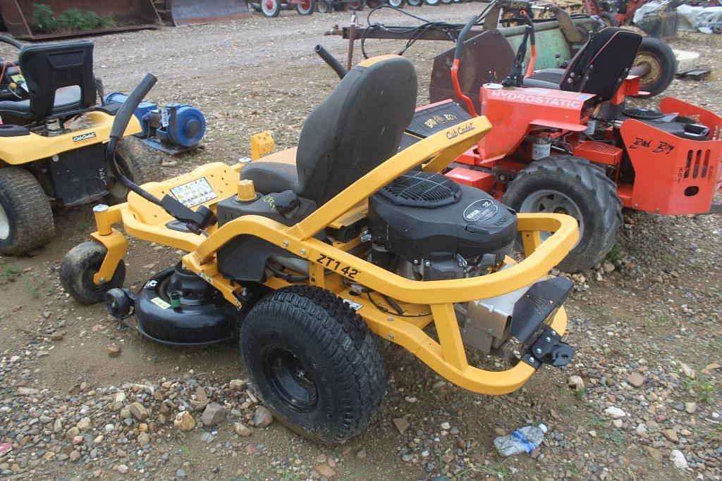 Image of Cub Cadet Ultima ZT1 Image 1