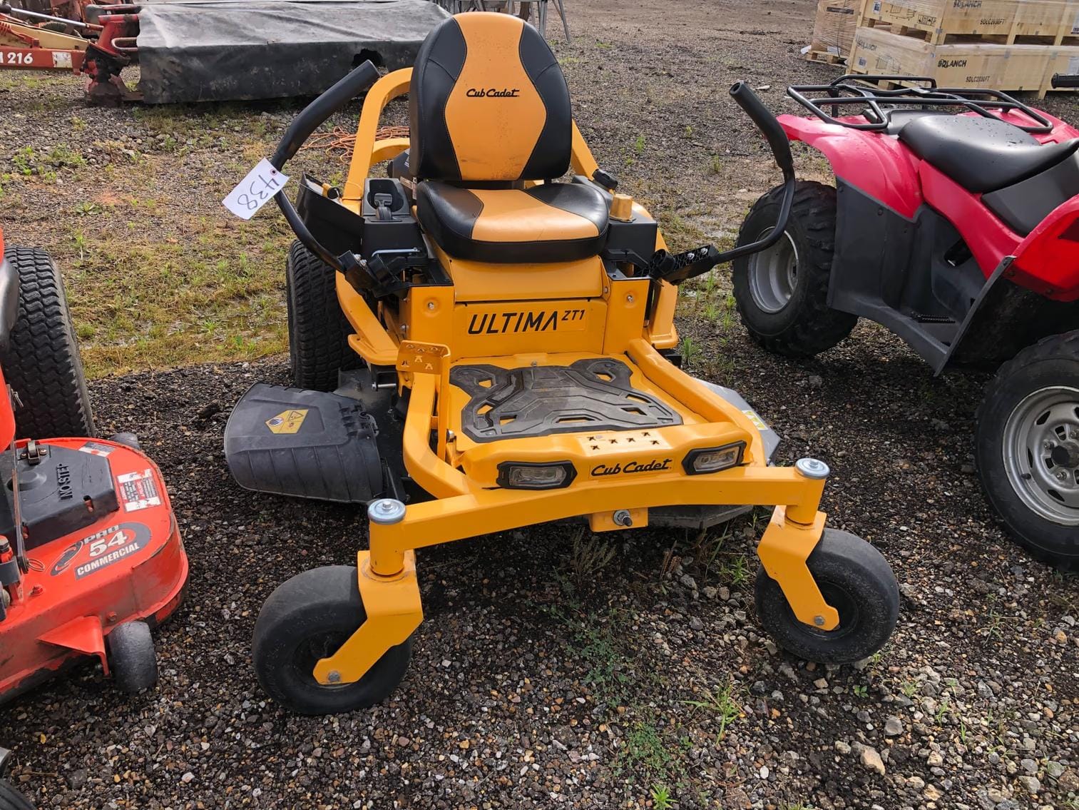 Cub Cadet Ultima ZT1 Equipment Image0