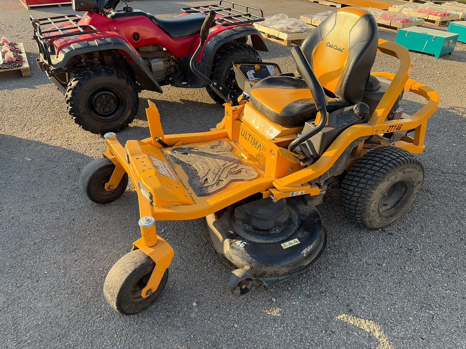 Cub Cadet Ultima ZT1 Equipment Image0