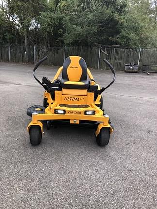 Image of Cub Cadet Ultima ZT1 equipment image 2