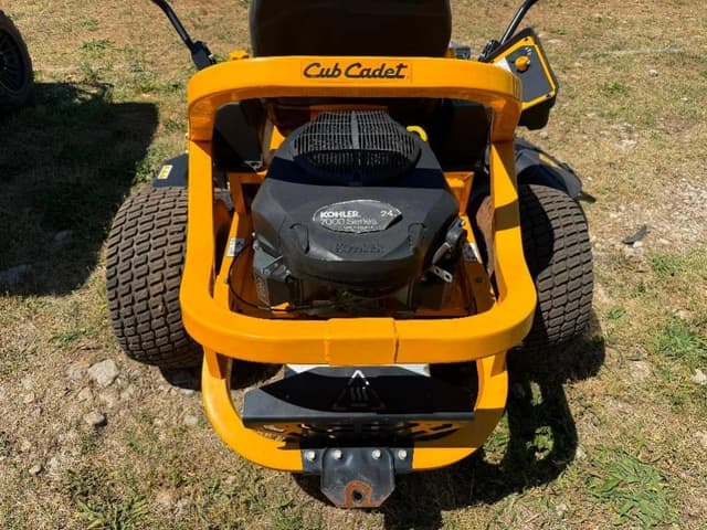 Image of Cub Cadet Ultima ZT1 equipment image 2