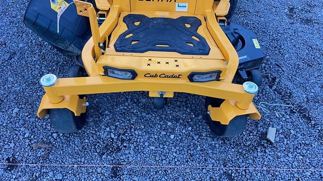 Image of Cub Cadet Ultima ZT1 equipment image 3