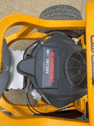 Image of Cub Cadet Ultima ZT2 equipment image 4