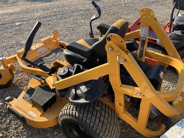 Image of Cub Cadet Ultima ZTX4 equipment image 3