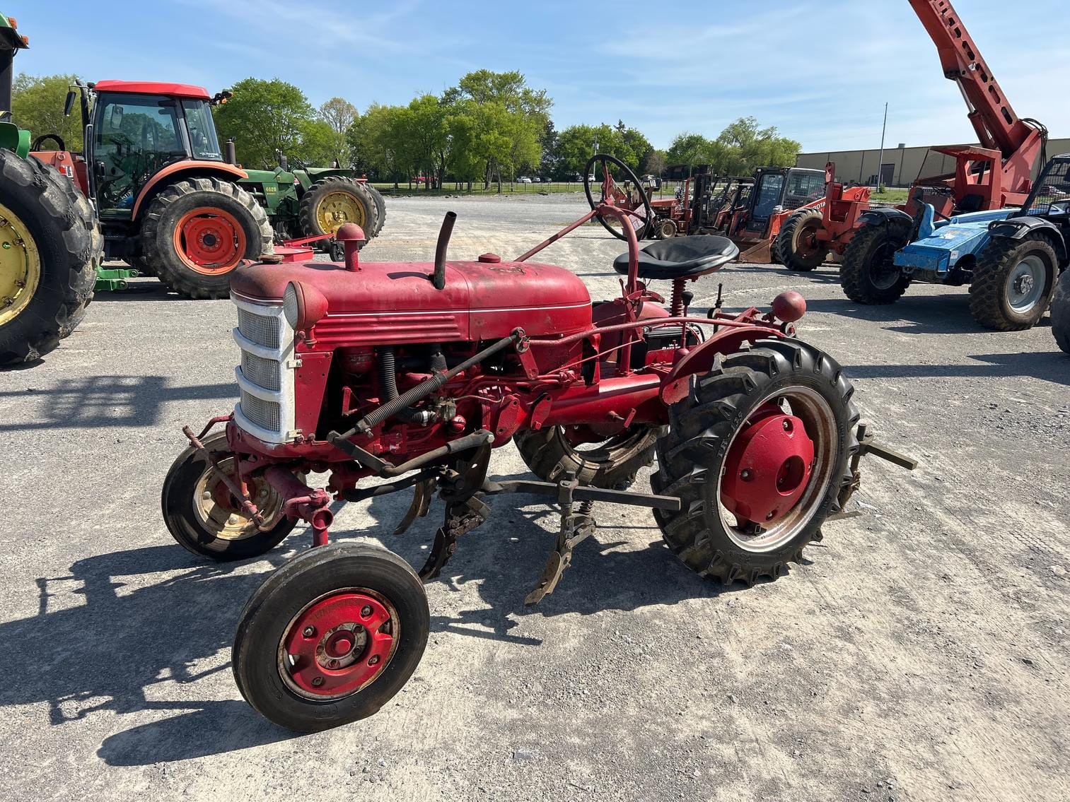 Farmall Cub Equipment Image0
