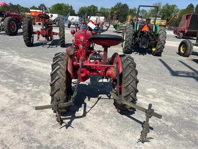 Image of Farmall Cub equipment image 2