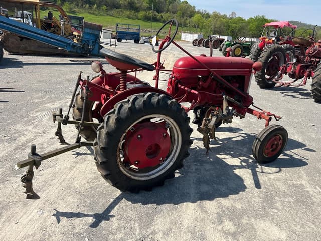 Image of Farmall Cub equipment image 3