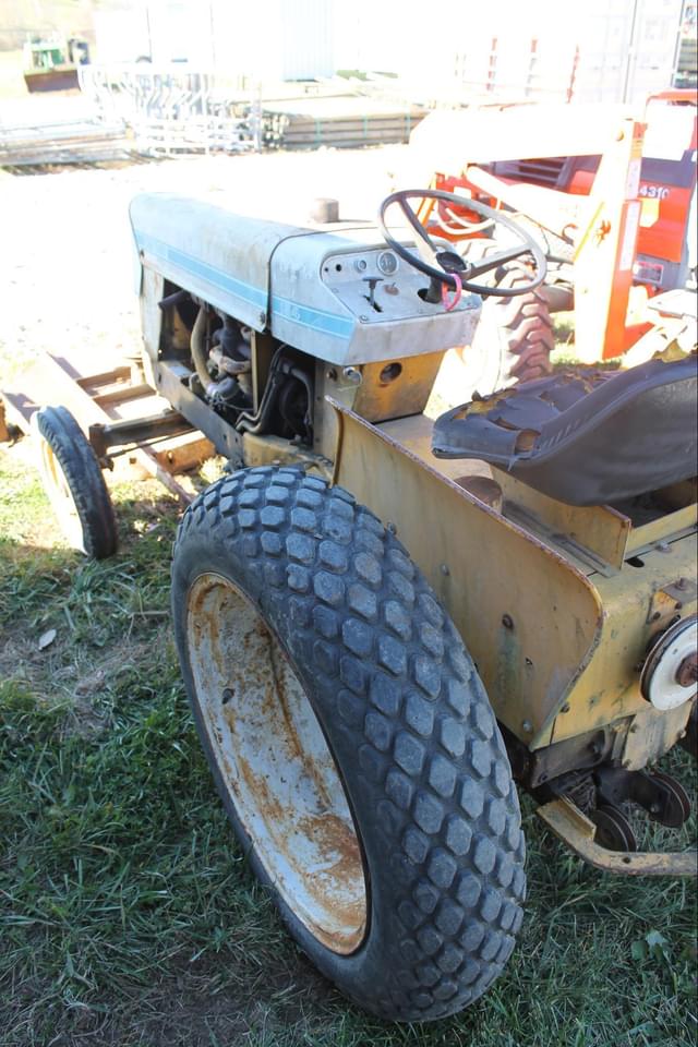 Image of Cub Lo-Boy 154 equipment image 3