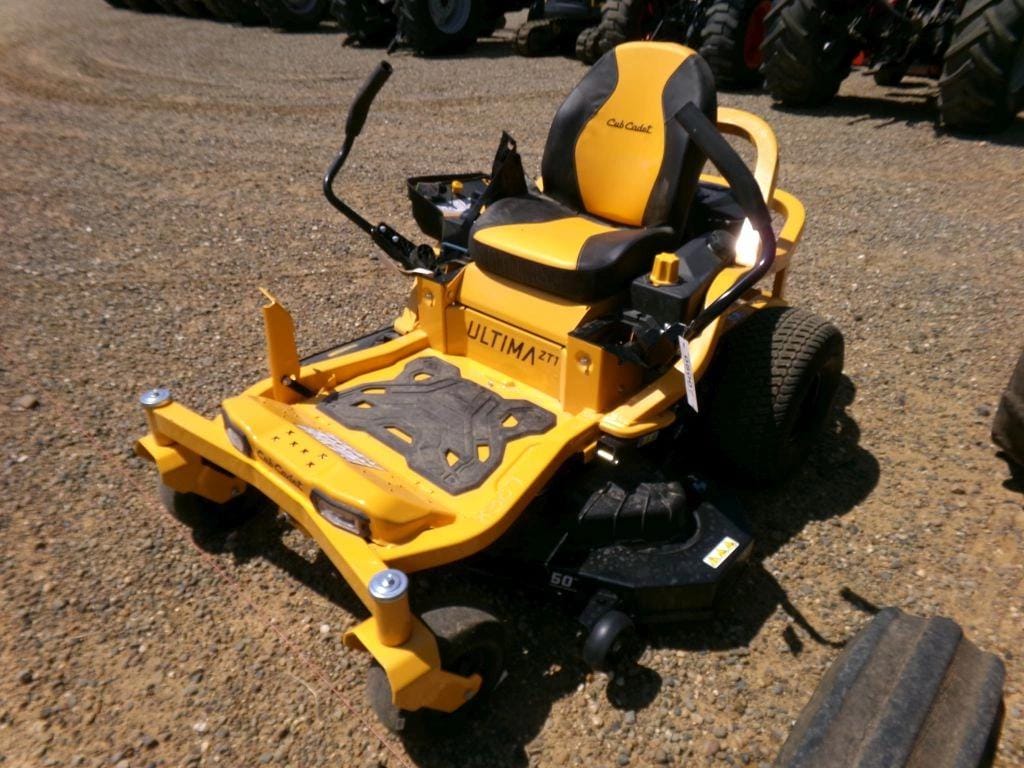 Main image Cub Cadet Ultima ZT1