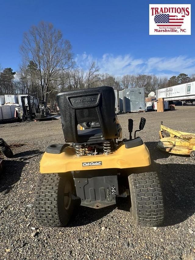 Image of Cub Cadet XT1 equipment image 3