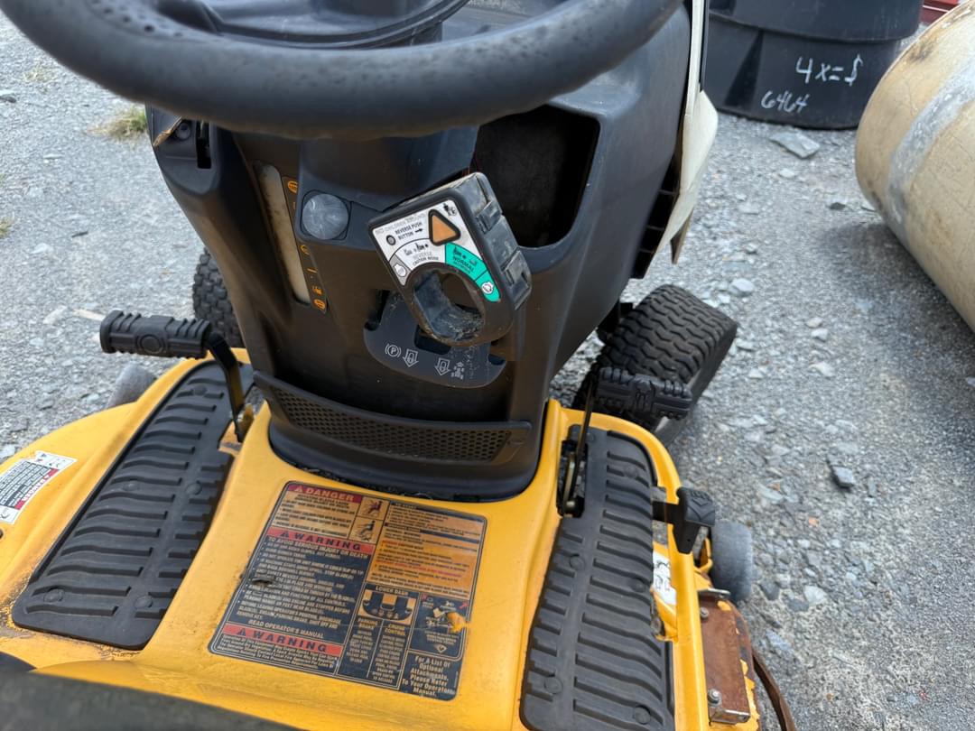Image of Cub Cadet LTX1046 Image 1