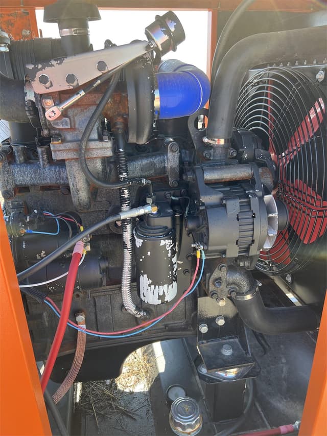 Image of Cummins 4BT equipment image 3