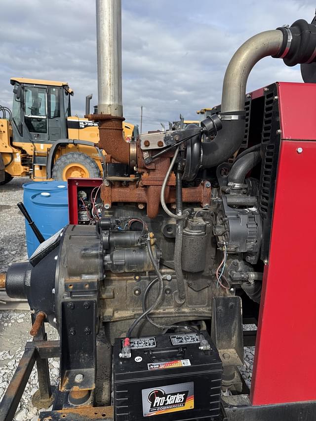 Image of Cummins 4BT3.9 equipment image 3