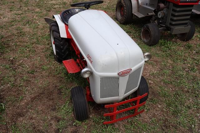Image of Ford 8N equipment image 2