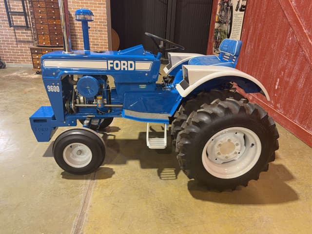 Image of Ford 9600 equipment image 1