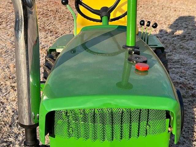 Image of John Deere Custom equipment image 4